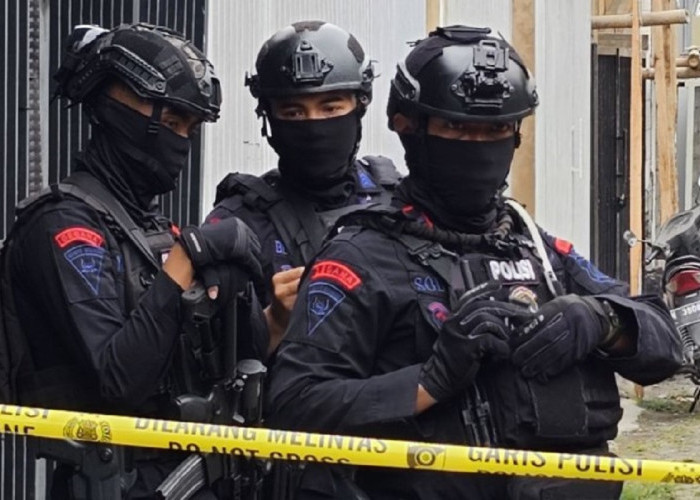 Penjual Keripik di Tolitoli Diamankan Densus 88, Diduga Terlibat Terorisme