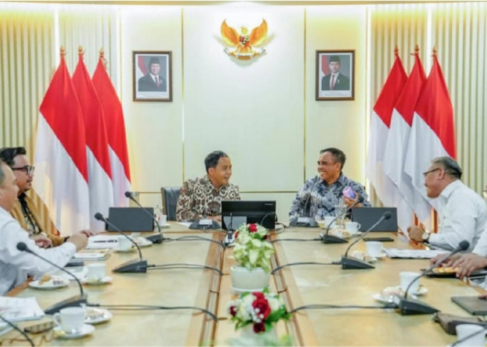 Menhut Raja Juli Dukung Komitmen Gubernur Anwar Hafid Jaga Hutan Sulteng