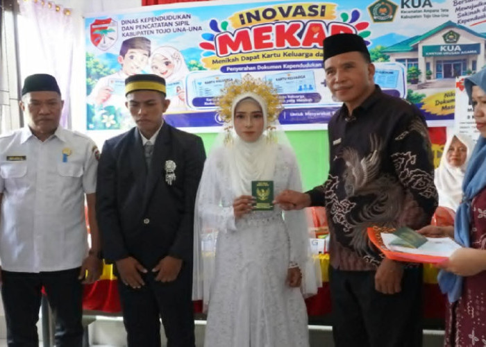 Layanan MEKAR KUA Ampana Tete, Pengantin Langsung Dapat Buku Nikah, KK dan KTP