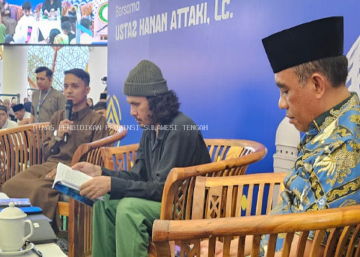 Ribuan Jemaah Padati Masjid Raya Palu, Hanan Attaki Sampaikan Dakwah “Berani Berkah” di HUT ke-62 Sulteng