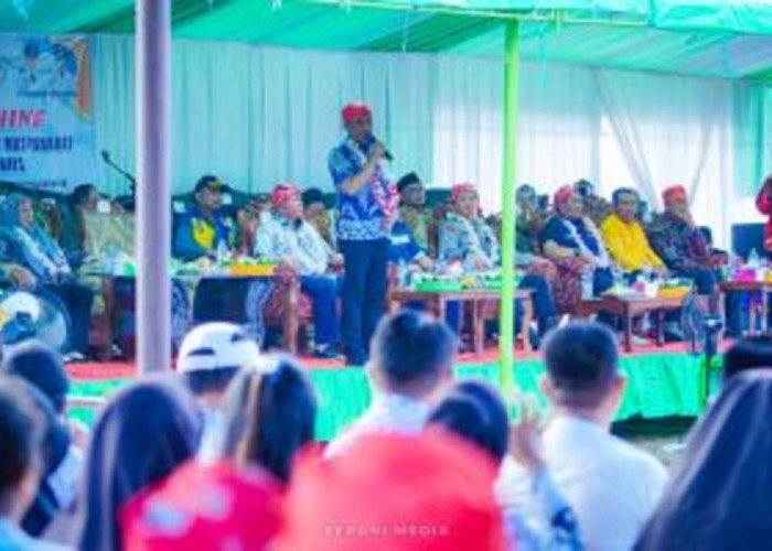 Buka Dialog, Gubernur Sulteng Terima Aduan Sekolah Rusak dan Dokter Tetap di Puskesmas