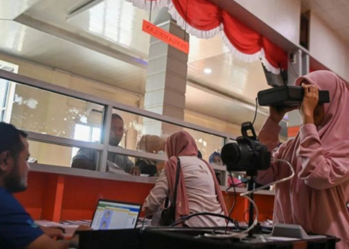 Dukcapil Buol Tetap Layani Pembuatan KTP Elektronik saat Libur Nasional
