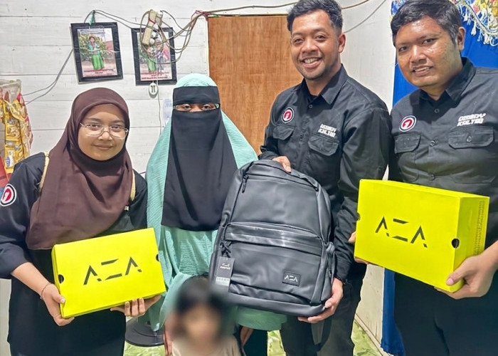 AZA dan Disway Grup Salurkan Bantuan Sepatu dan Tas untuk Keluarga Almarhum Mandala