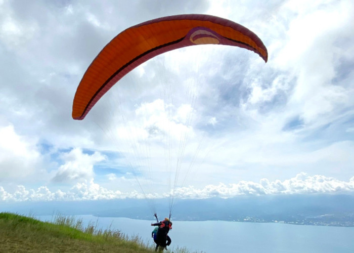 Sertifikasi Pemandu Paralayang Perkuat Profesionalisme Pariwisata Palu