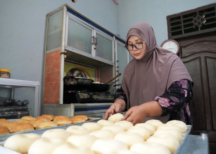 MBG Ramadan Dongkrak Usaha Roti Rumahan di Mesuji Makmur OKI