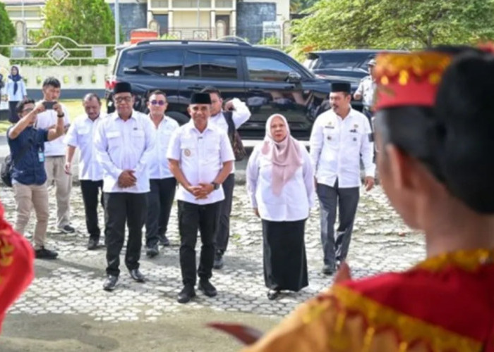 Gubernur Anwar Pastikan Dua Ruas Jalan Prioritas di Tojo Una-Una Mulai Dibangun 2026