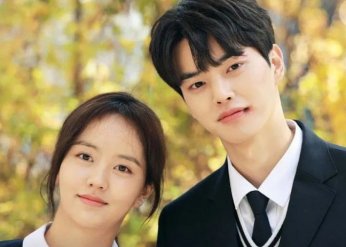 Song Kang dan Kim So Hyun Bersatu dalam Drama Romantis 'White Scandal'