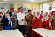 Kadisdik Sulteng Tinjau UKK SMK 1 Palu, Pastikan Lulusan Siap Kerja dan Bersertifikat Industri