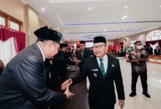 Rotasi 10 Pejabat Eselon IIb, Bupati Banggai Tekankan Integritas dan Kinerja