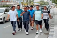 Gubernur Sulteng Anwar Hafid Ajak Warga Hidup Sehat Lewat Jalan Pagi
