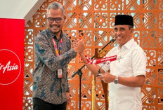 Gubernur Anwar Hafid Hadiri Inaugurasi Penerbangan Perdana AirAsia Rute Makassar–Palu