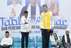Gubernur Anwar Hafid Apresiasi Kehadiran UAS pada Peresmian Masjid Raya Baitul Khairaat