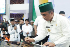 Gubernur Anwar Hafid Ajak Masyarakat Makmurkan Masjid Raya Baitul Khairaat